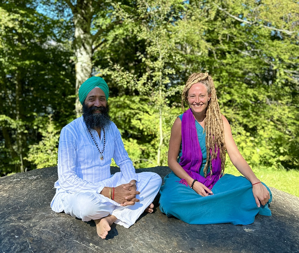 Kirtan Bhakti Bliss Academy - mit Punnu Wasu und Prasadini